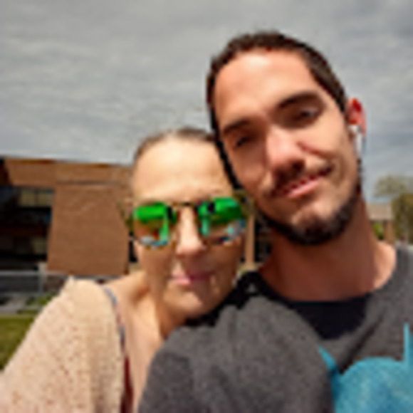 Meet your Posher, Tracy - Picture 1 of 1